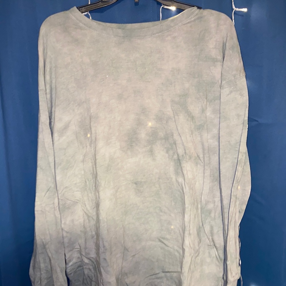 Long sleeve tie dye light green shirt